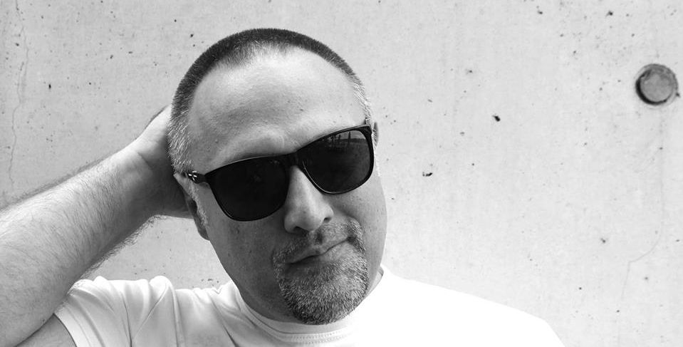     Cezary Zbierzchowski: Wojna to czyste szaleństwo [WYWIAD]